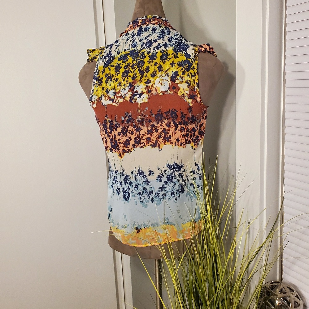 Bebe Ruffle Top - Picture 2 of 2